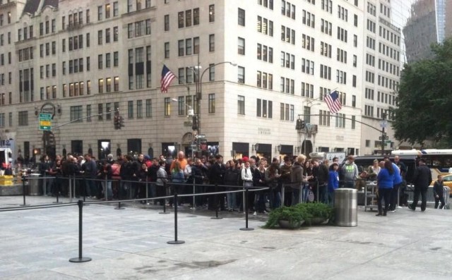 applestoreline 640x397