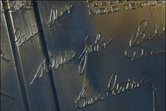 Macintosh_128K_unboxing