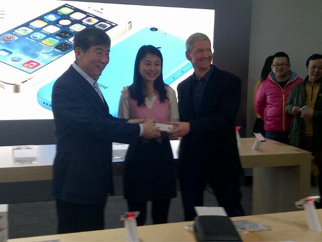 tim-cook-china-mobile tim-cook-china-mobile