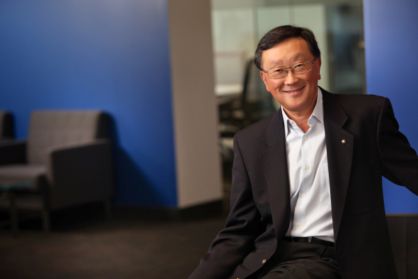 blackberry ceo john chen