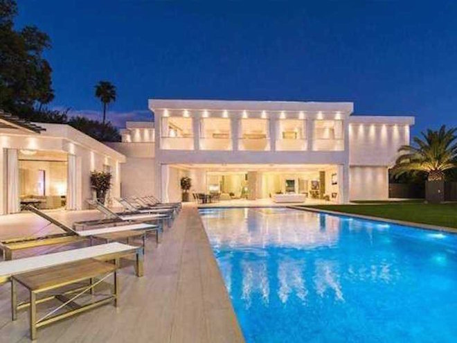 this-35-million-home-has-one-high-tech-pool