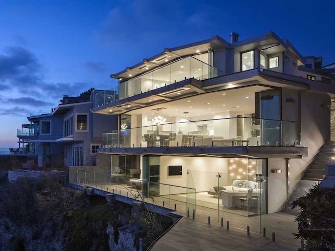 you-can-control-climate-and-lighting-from-screens-mounted-around-this-125-million-house