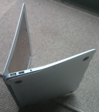 MacBook Air fall