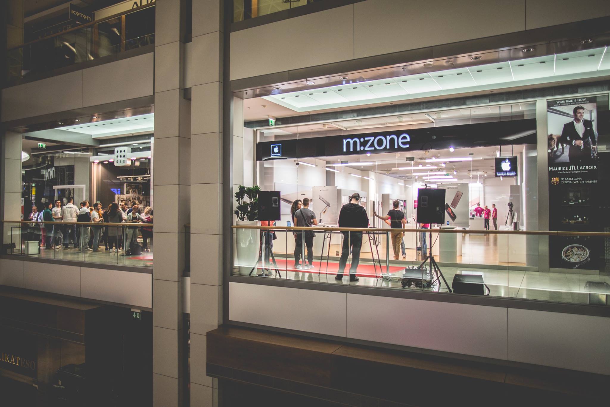 12079887_897175823653566_2184110791243863275_o