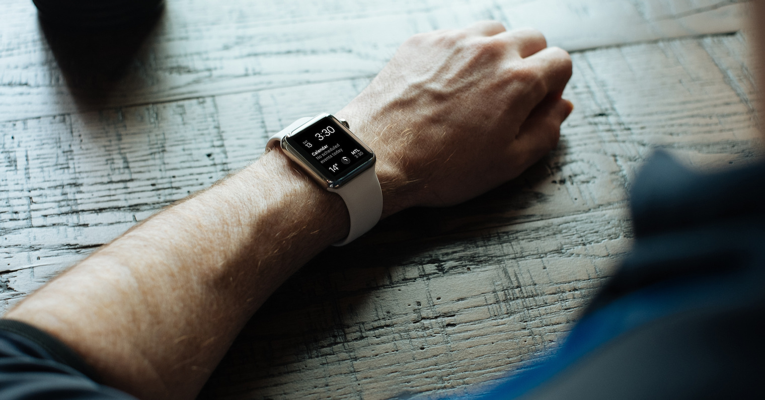 Apple Watch FB 3 Apple Watch FB 3