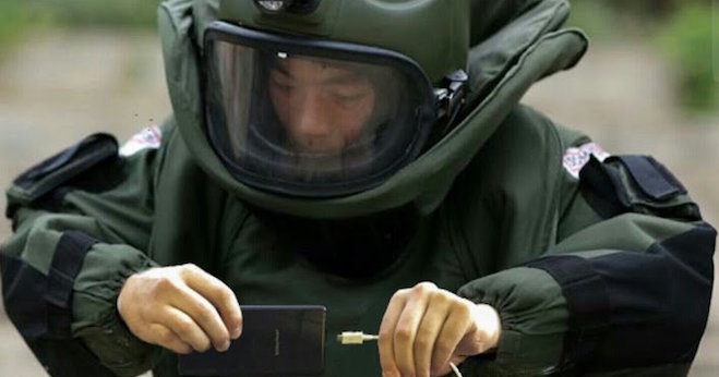 jak opatrne nabije galaxy note 7 FB