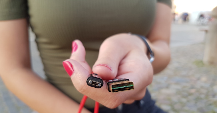 micflip-oboustranne-micro-usb-fb