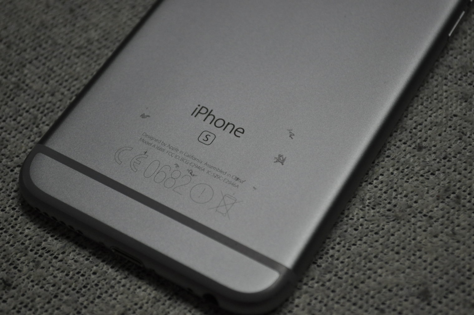 Recenze iPhonu 6S po roce každodenního používání Letem světem Applem