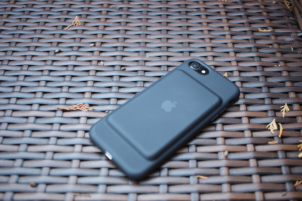 Potvrzeno Smart Battery Case Pro Iphone 7 Je Plne Kompatibilni S Iphonem Se 2 Letem Svetem Applem