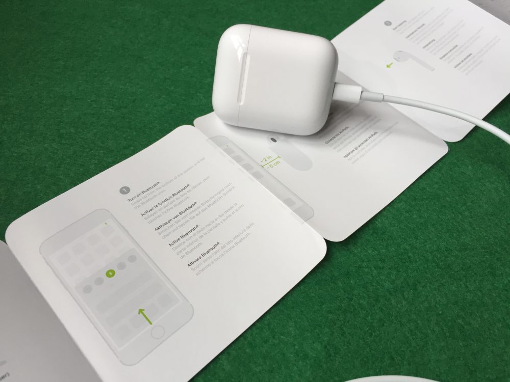 earbuds charging case manual