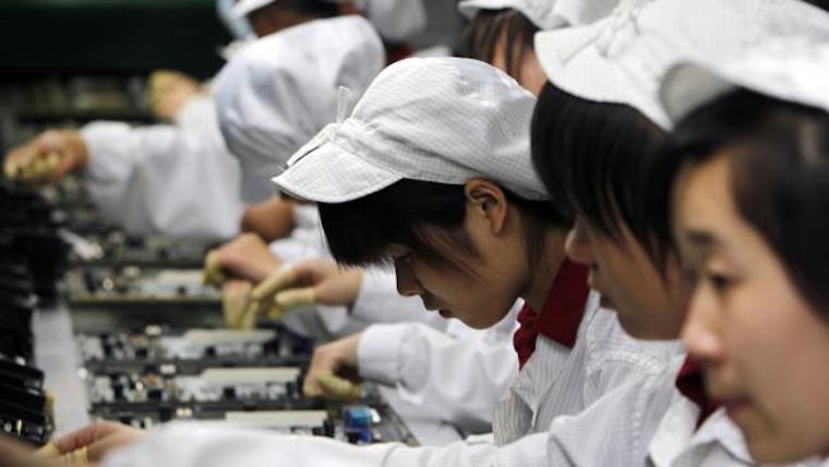 iphone-production-line-fb iphone-production-line-fb