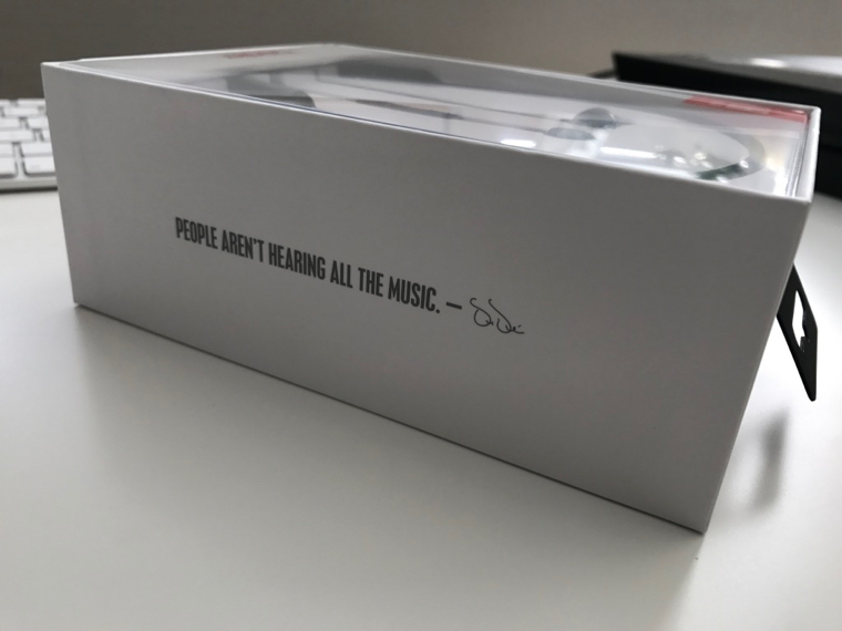 beats headphones packaging