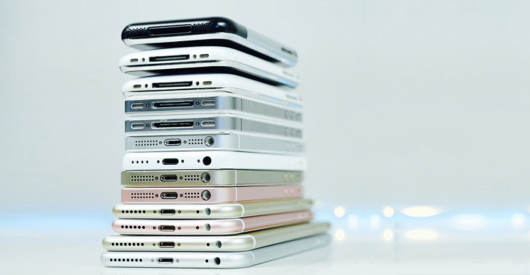 All iPhones FB All iPhones FB