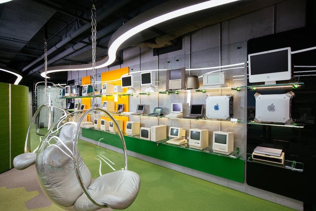 apple computer museum display