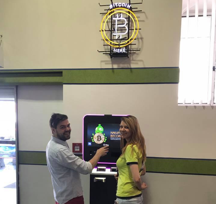 bitcoin atm with people