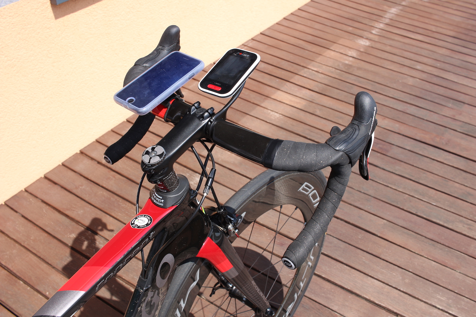 cycling handlebar with devices