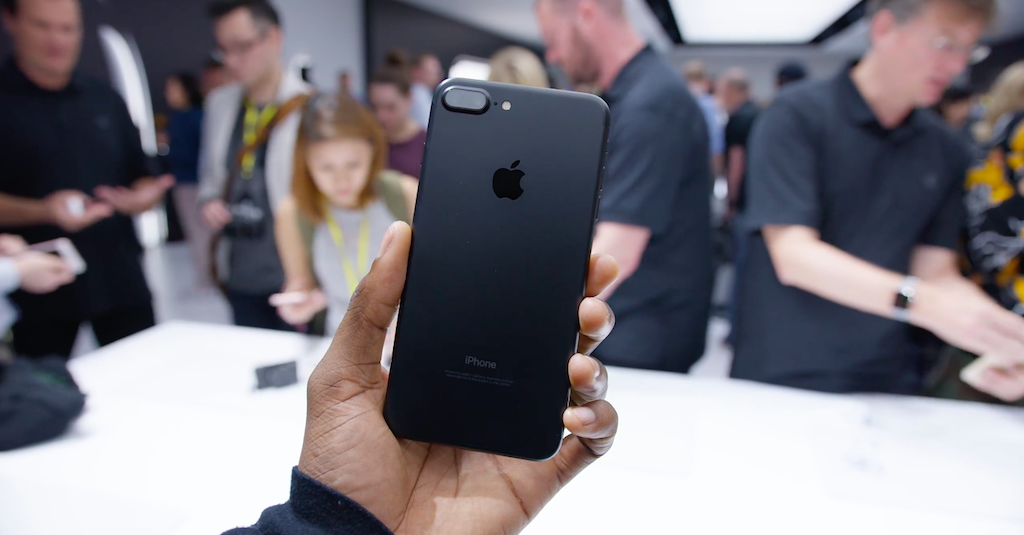 iPhone-7-Plus-Black-FB-2 iPhone-7-Plus-Black-FB-2
