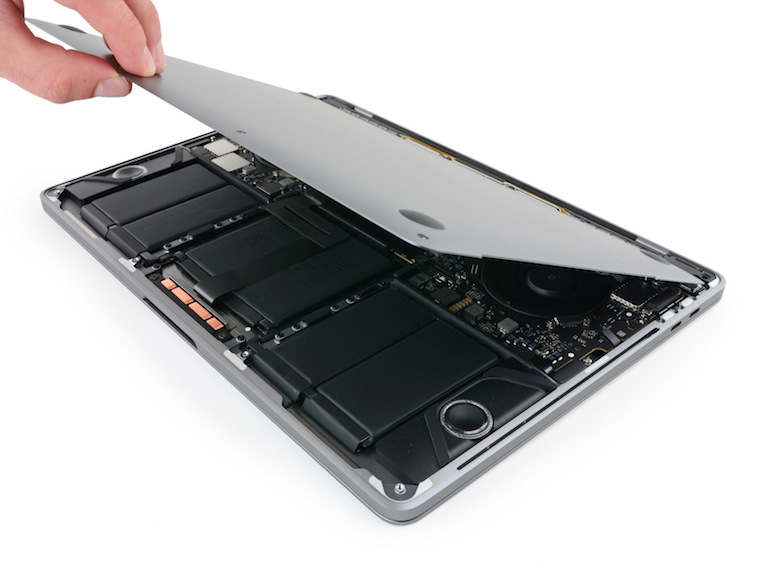 MacBook Pro 2017 teardown 4 MacBook Pro 2017 teardown 4