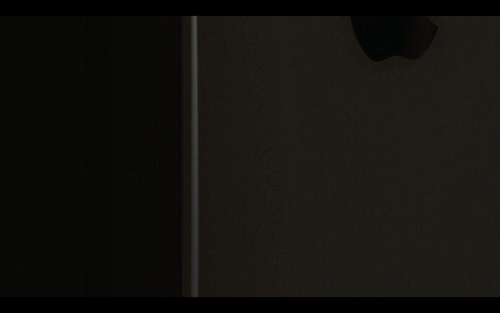 apple logo dark background