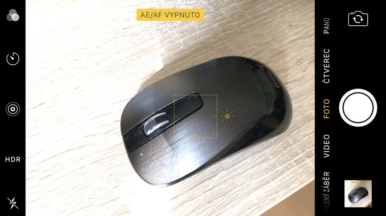 black computer mouse