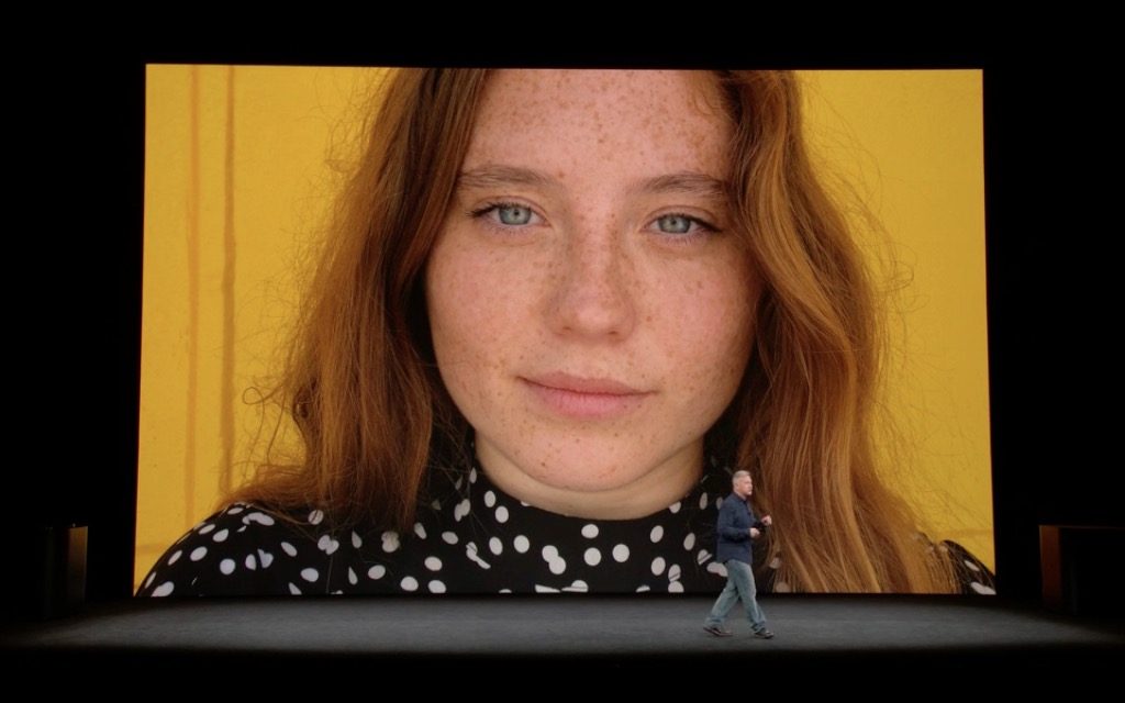 hat photo presentation