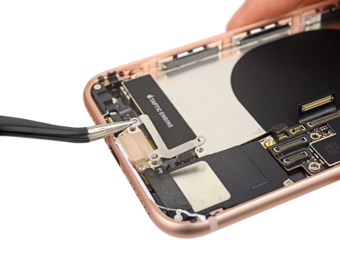 iFixit-iPhone8-2