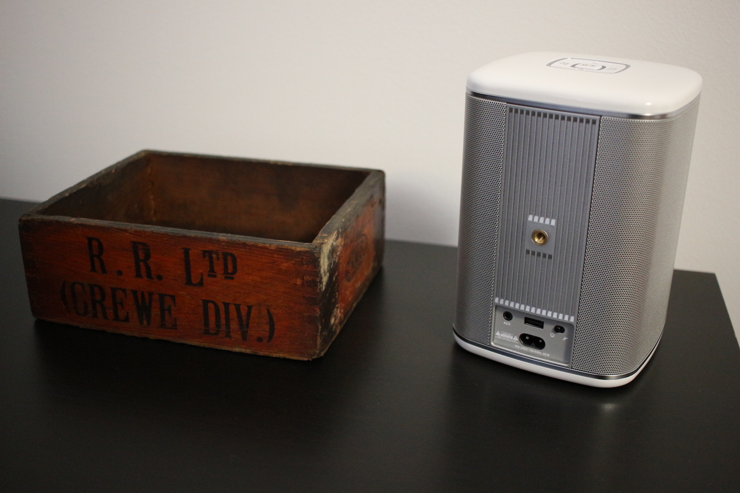 riva speaker back view