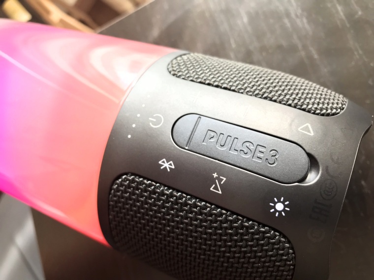 jbl pulse3 controls