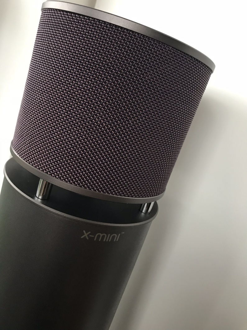 x mini speaker side