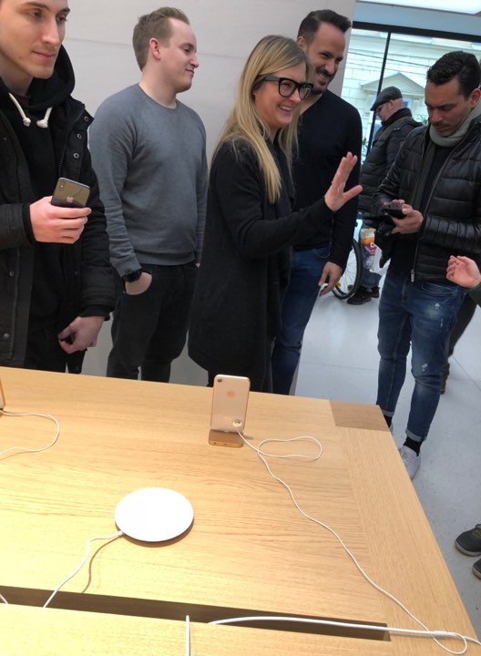 apple store customer interaction