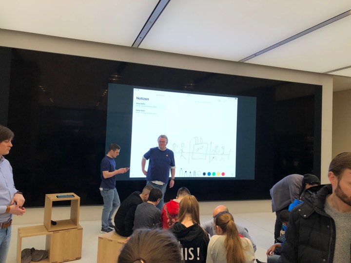 apple store workshop screen