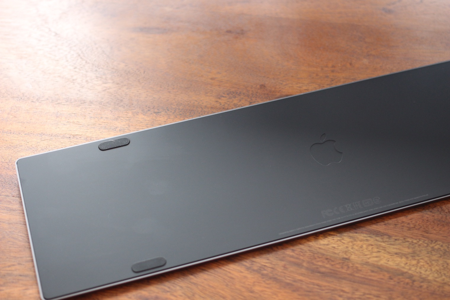 backside black keyboard apple logo