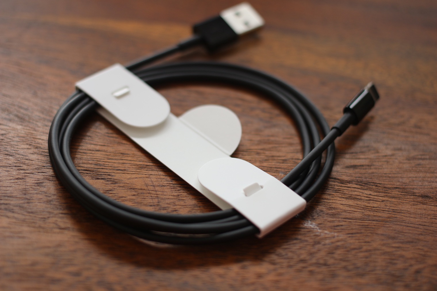usb cable on wooden table