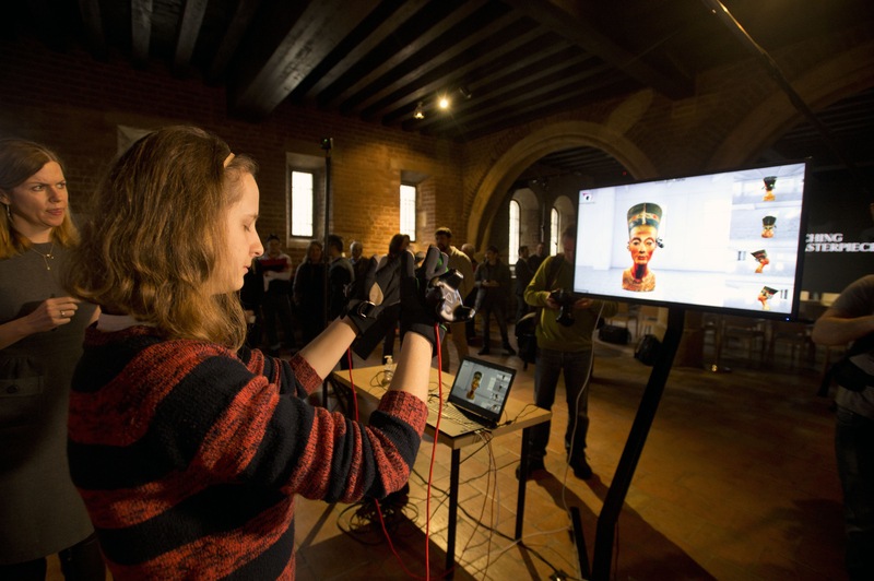 virtual reality art exhibit