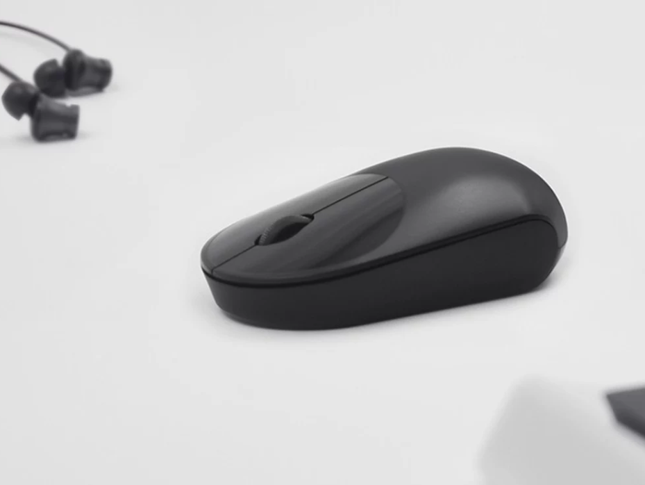 black wireless mouse