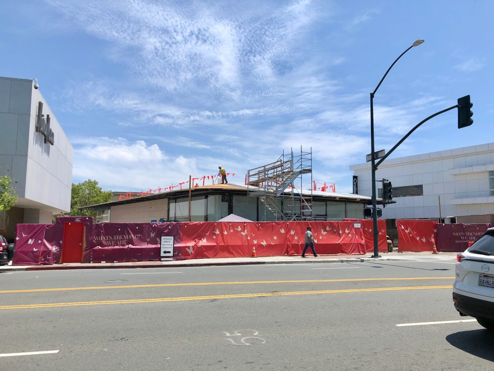 construction site red fence