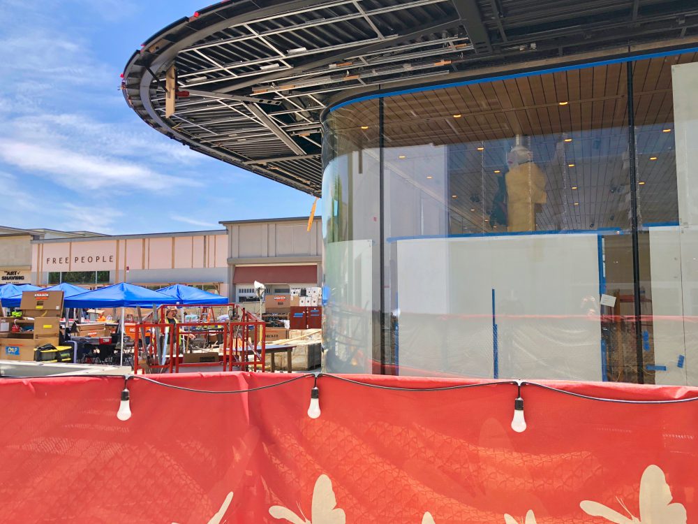 construction worker paving