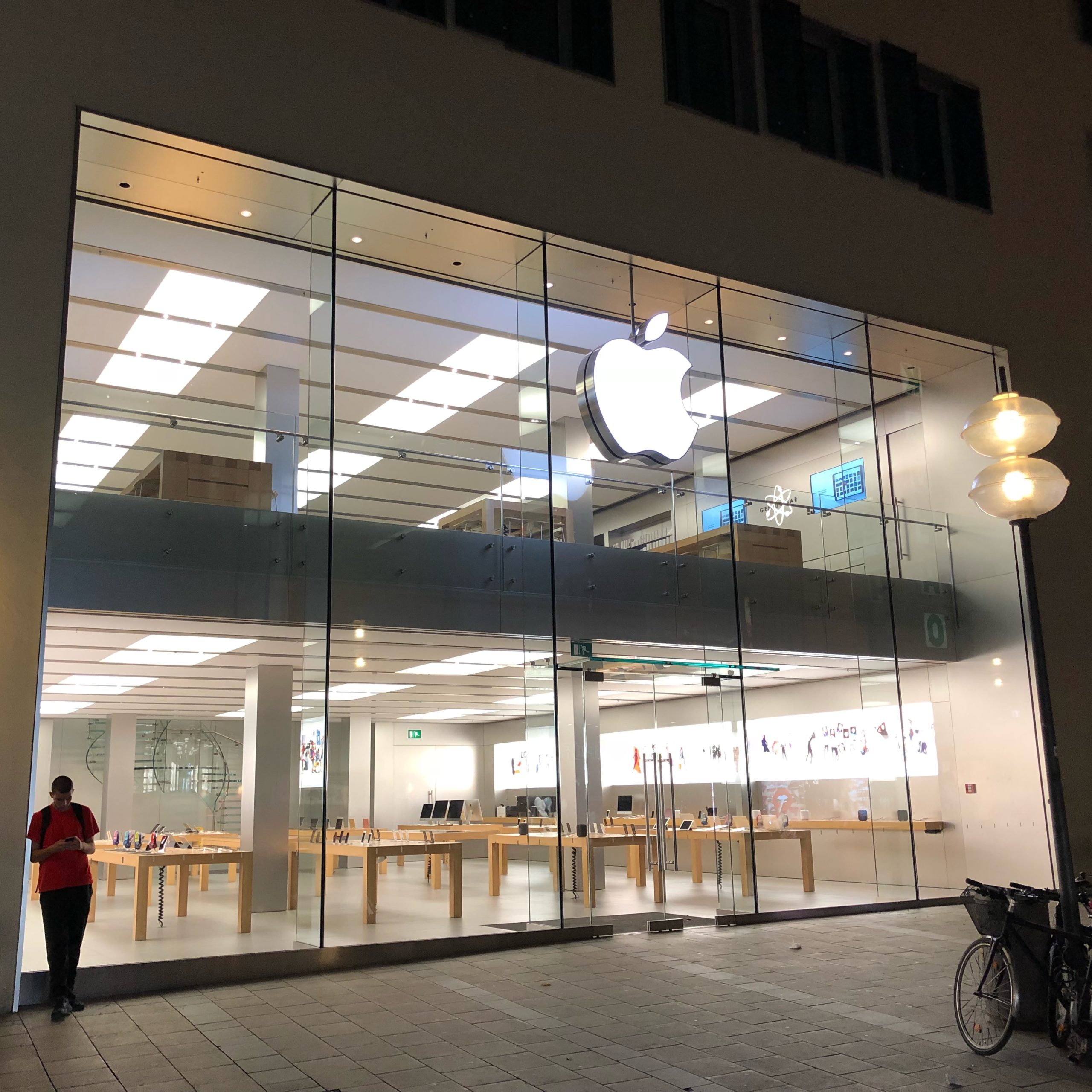 apple store exterior view