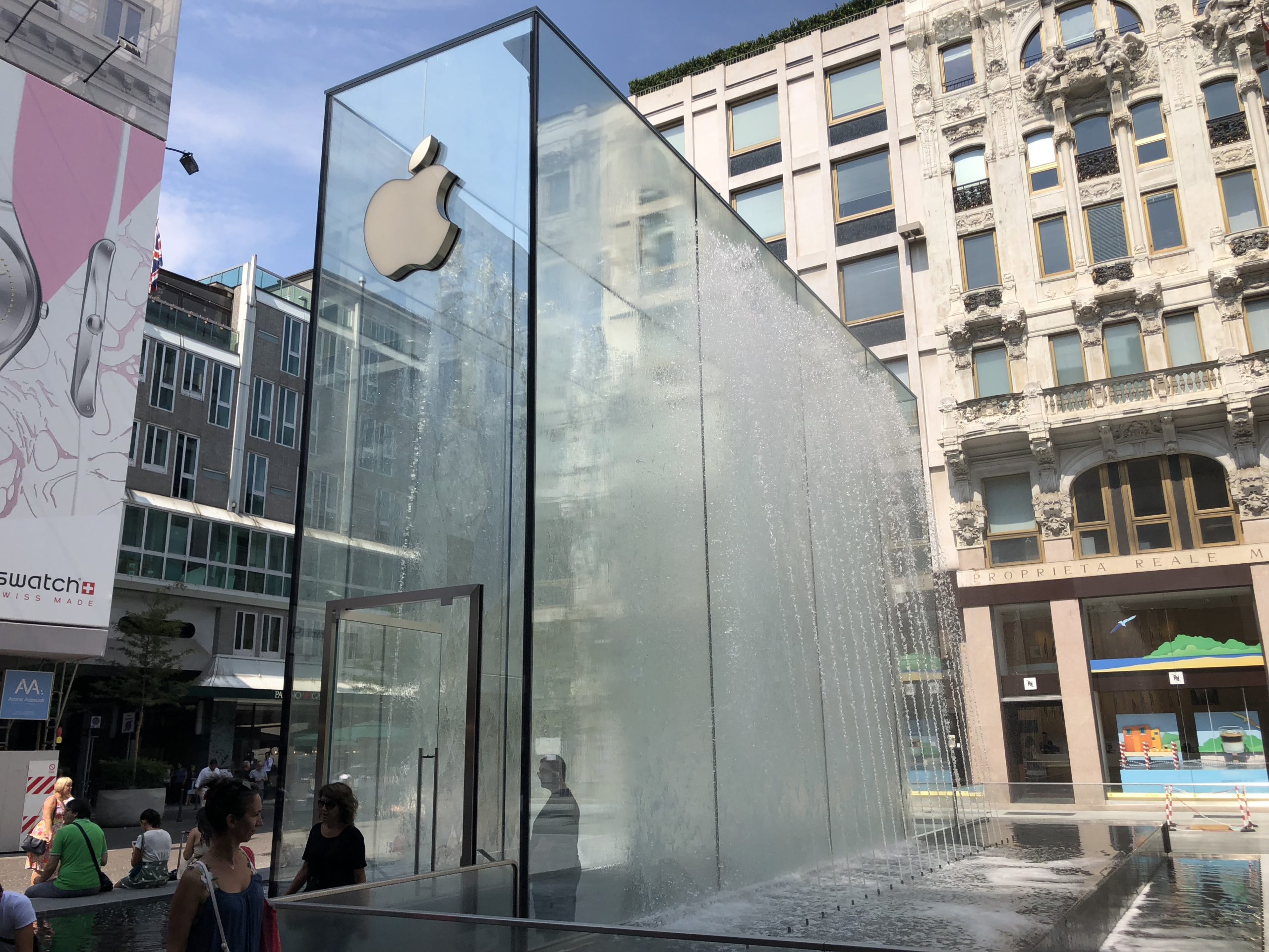 apple store waterfall side view
