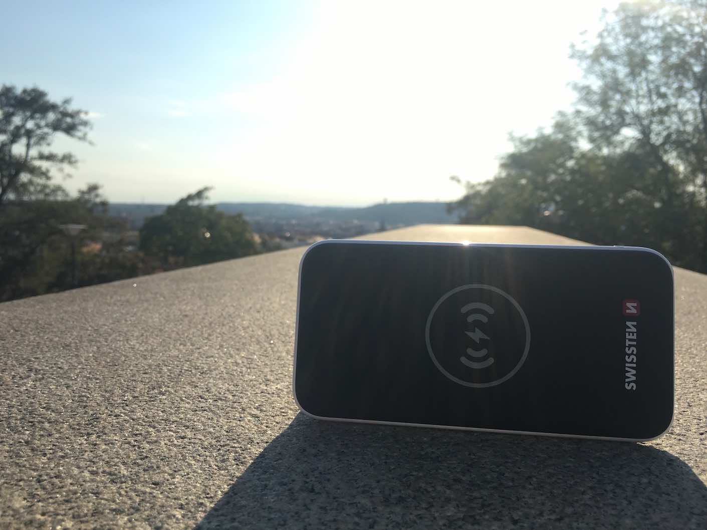 wireless power bank on sunny day