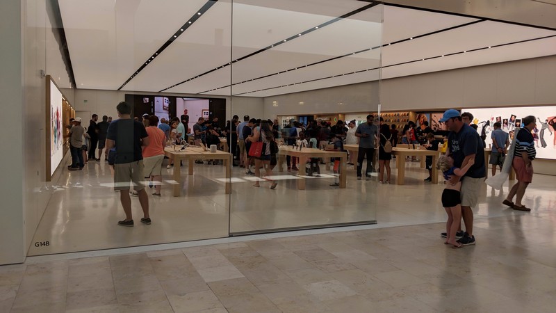 CLT-Apple-Store-3. CLT-Apple-Store-3.