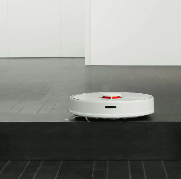 robot vacuum near edge