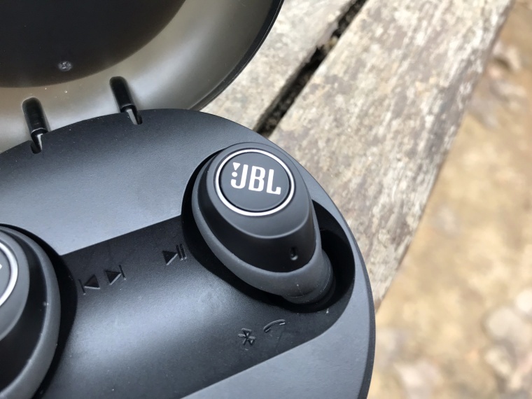 JBL Free (5) JBL Free (5)