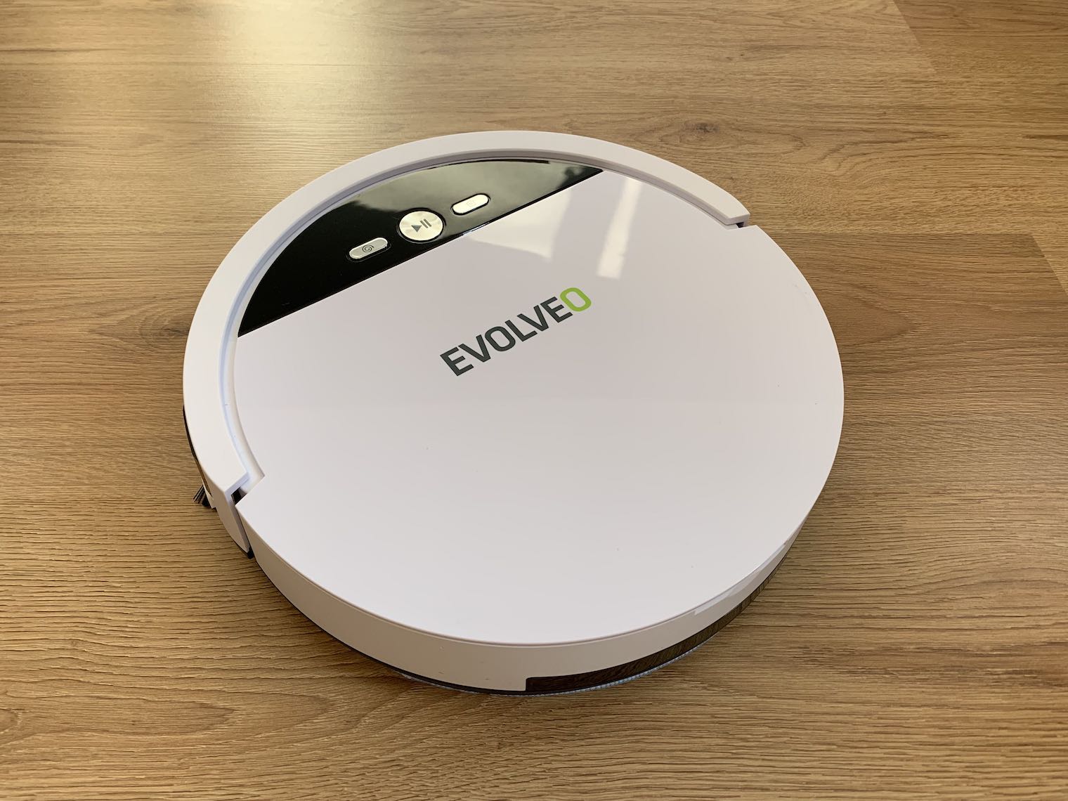 Roboticky vysavač Evolveo RoboTrex H6 1