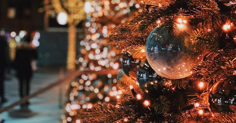 christmas tree decorations