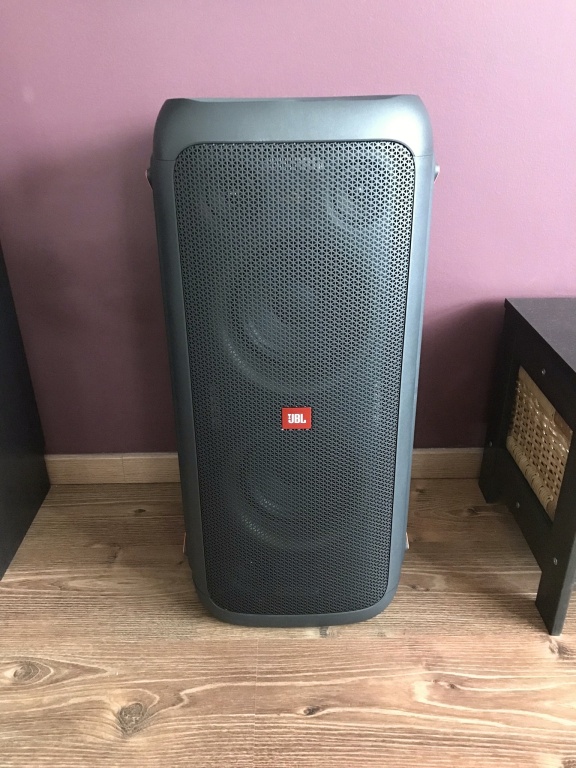 JBL Partybox 300 (1)