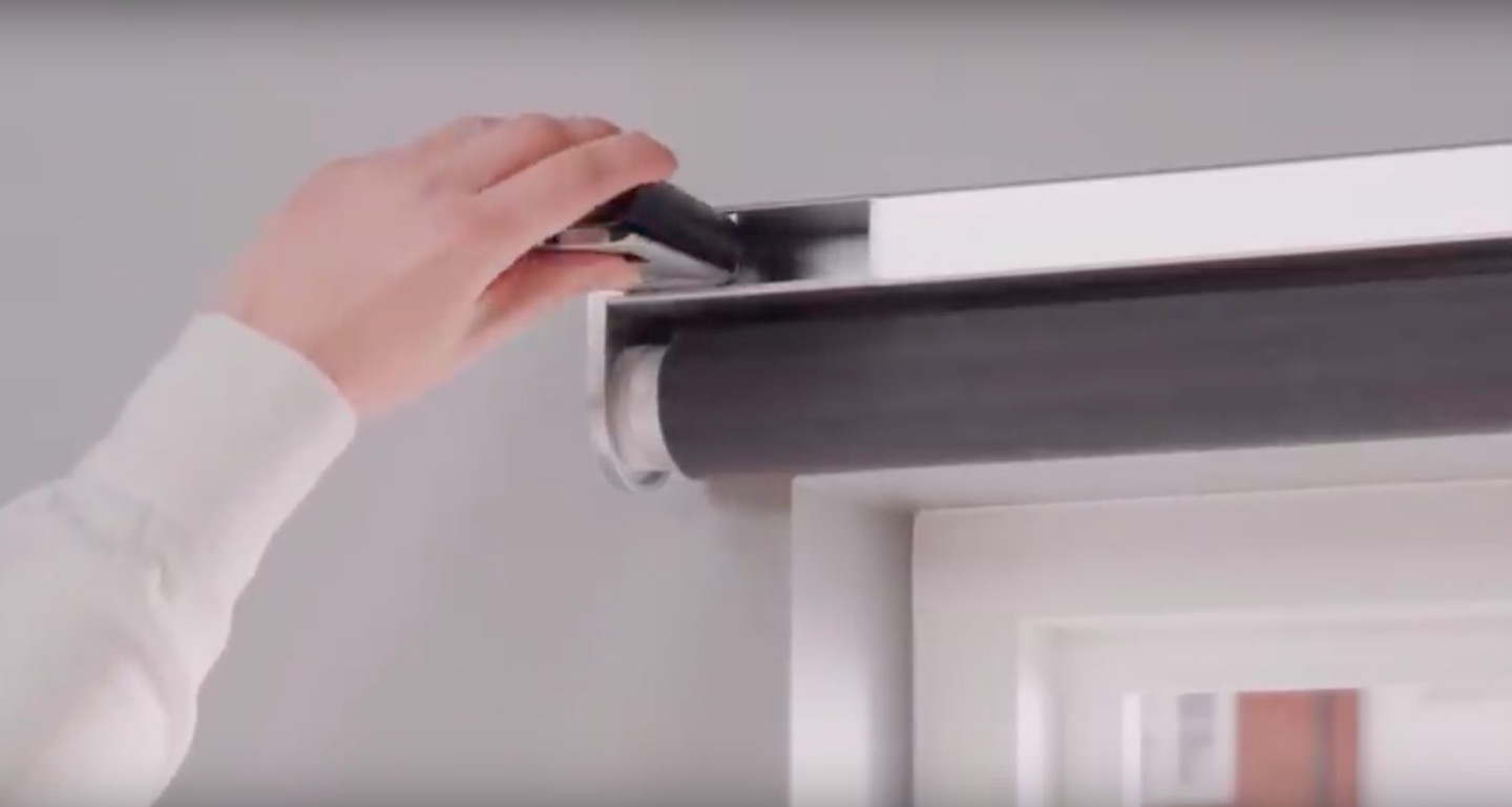 installing smart blinds device