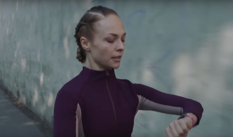 Apple Watch Ad 4