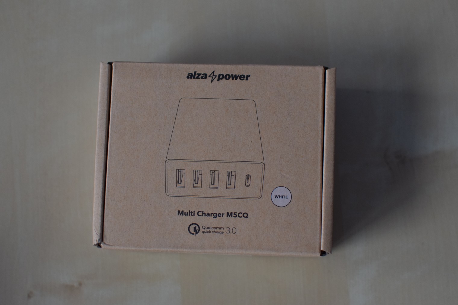 alza power charger packaging