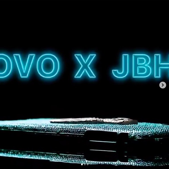 glittery phone case detail